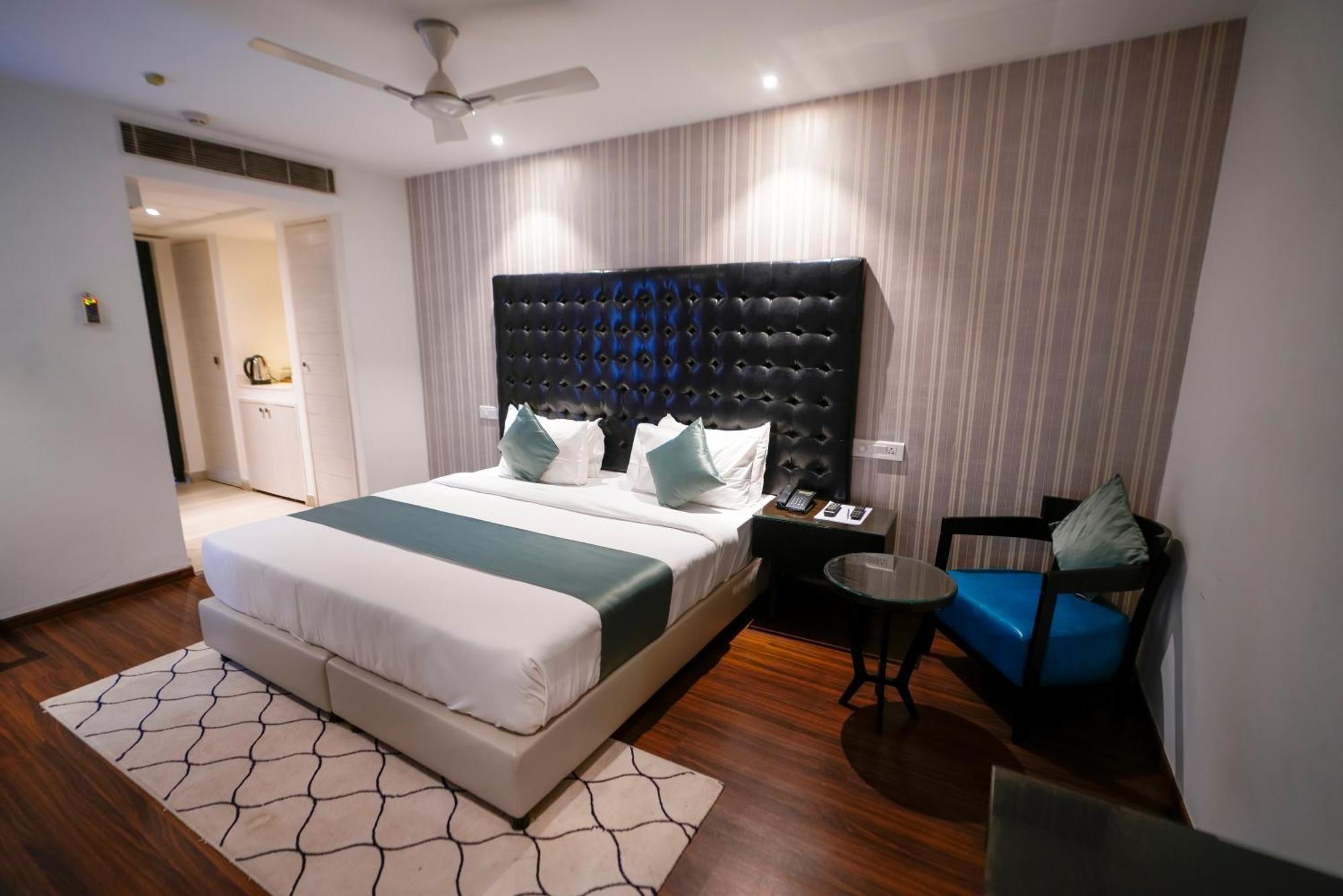 Hotel Deccan Serai, Hitec City, Hyderabad Esterno foto