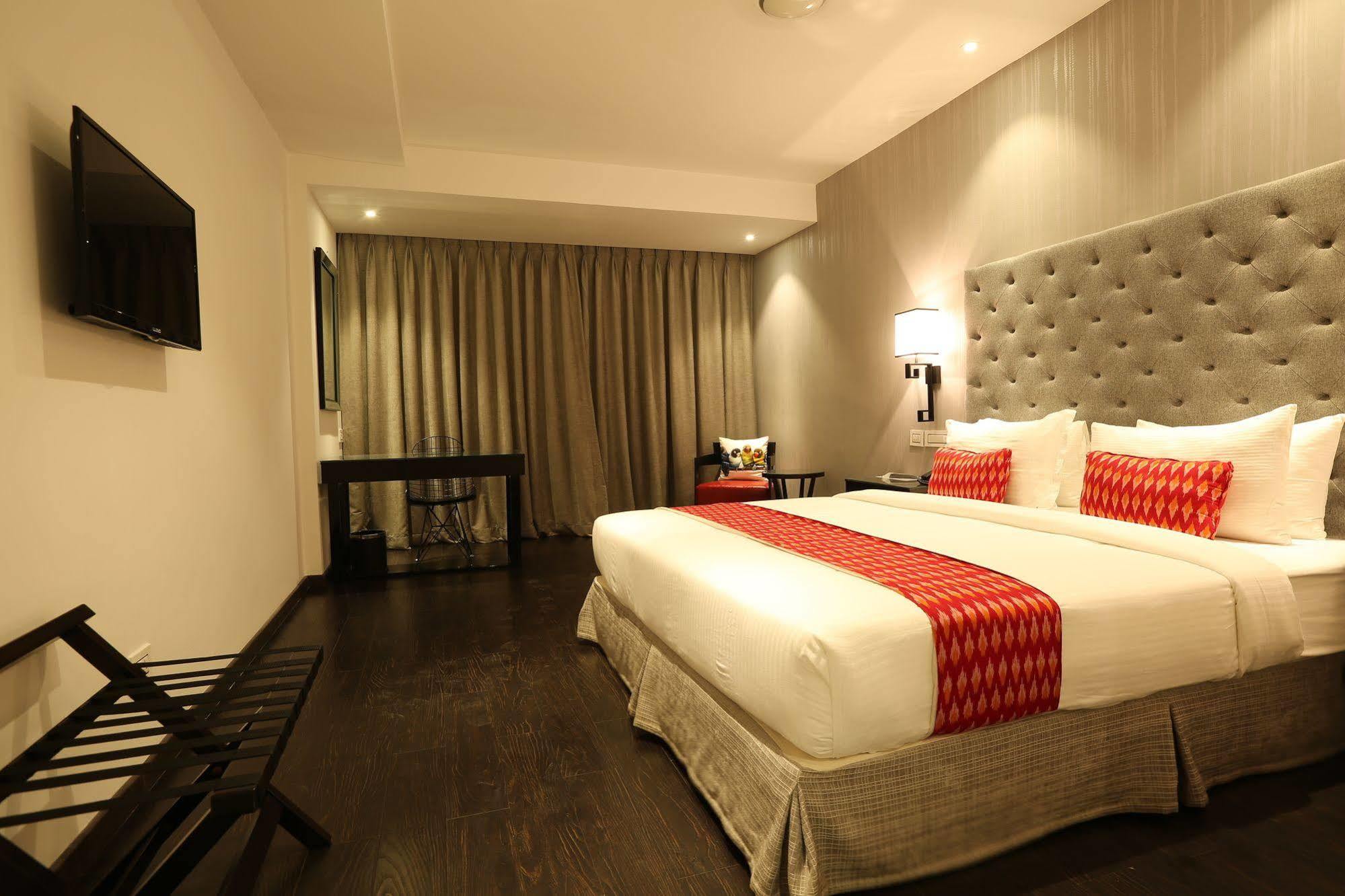 Hotel Deccan Serai, Hitec City, Hyderabad Esterno foto