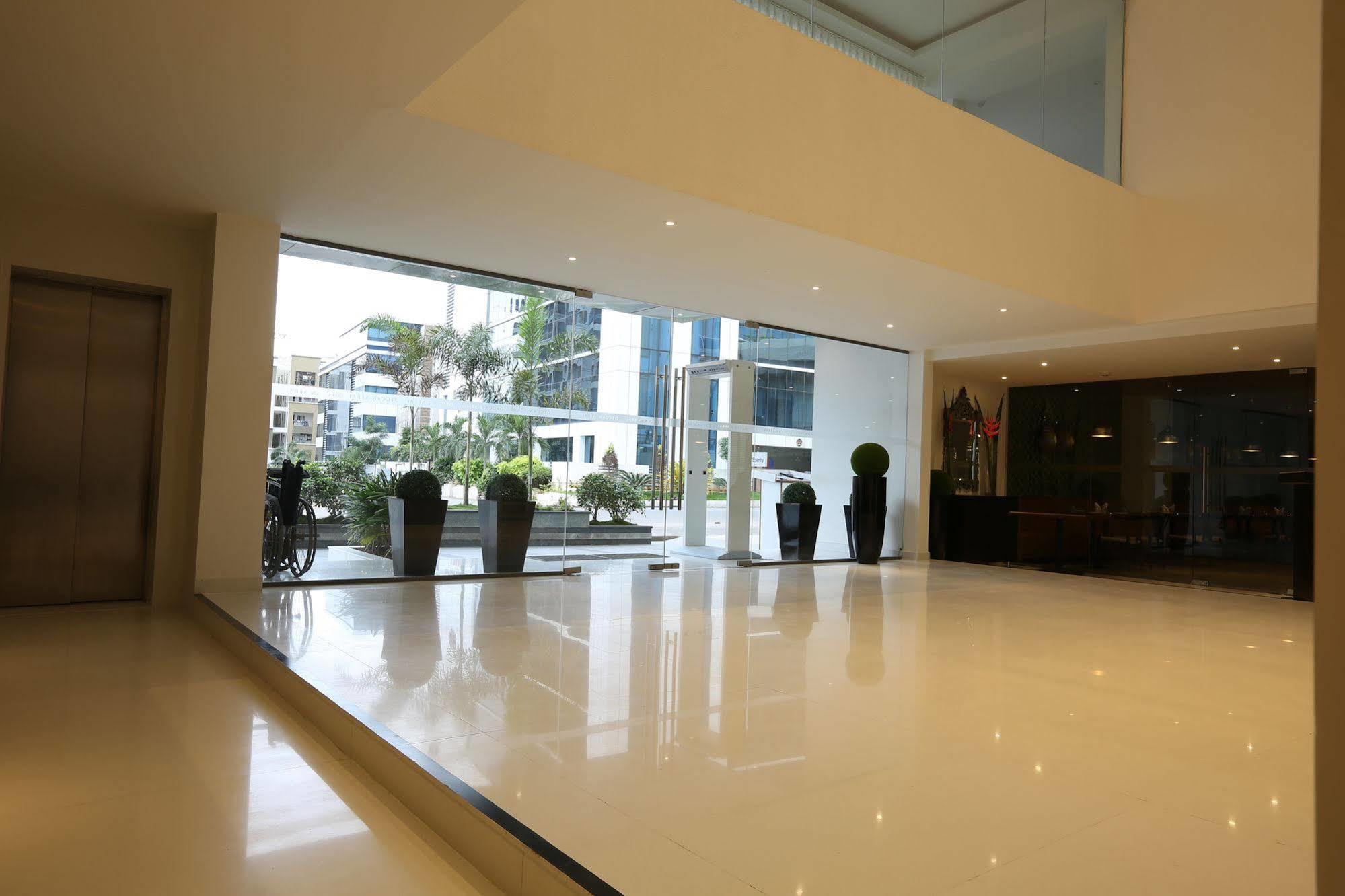 Hotel Deccan Serai, Hitec City, Hyderabad Esterno foto